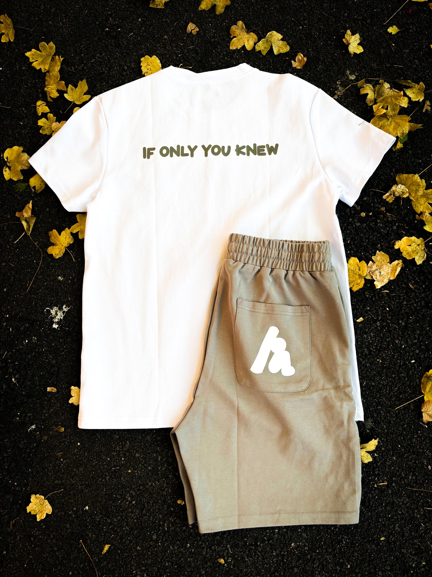 CONCRETE CALM SUMMER SHORT SET